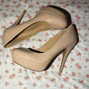 1 pair Lauren Conrad heels